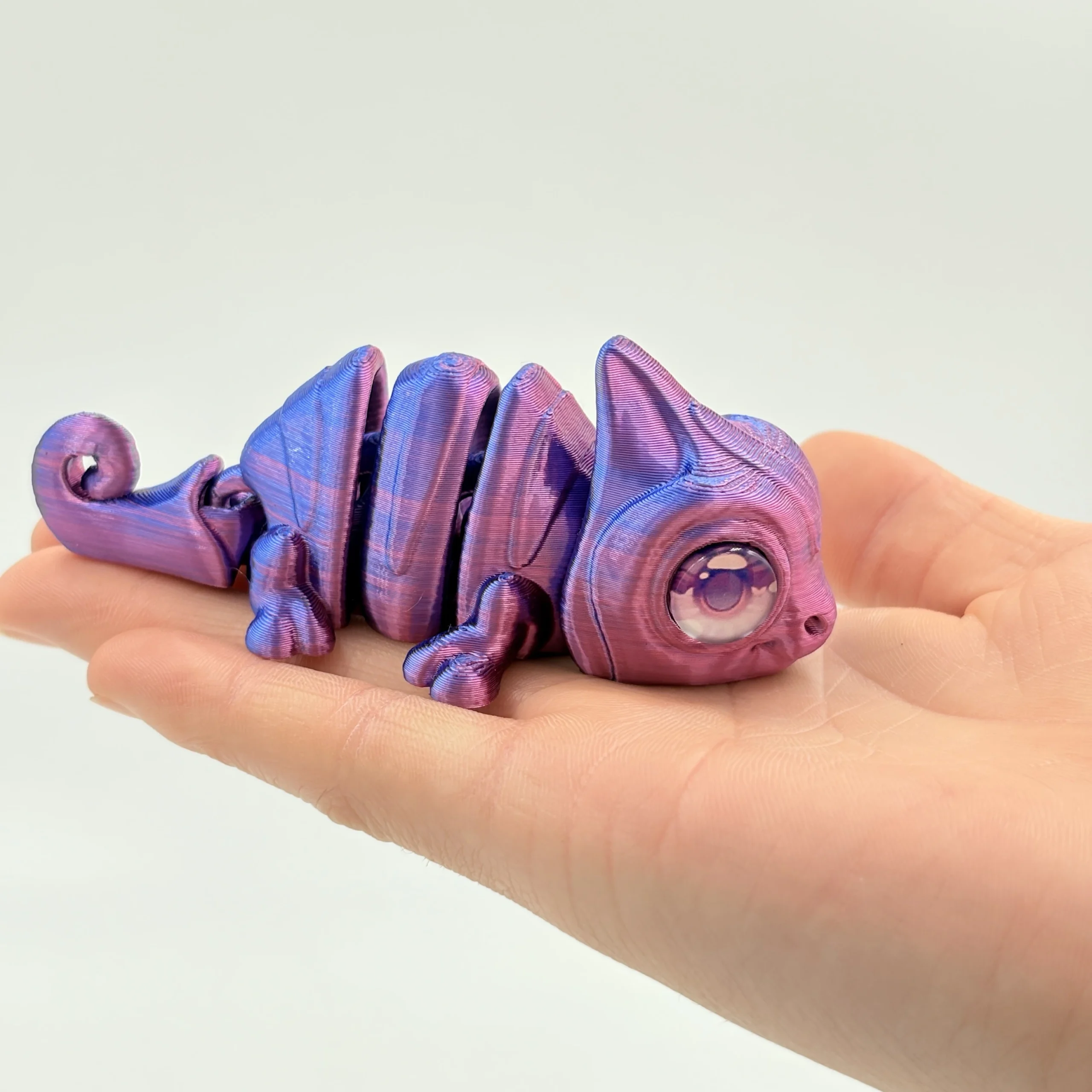 Best-selling PLA 3D Printed Chameleon Simulation Eye Ornament with Movable Joint